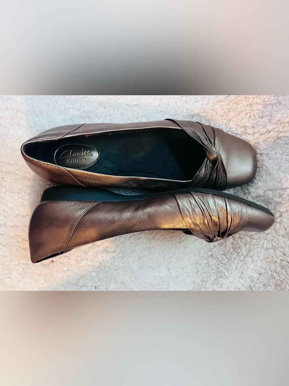 Clarks Artisan leather flats size 11 bronze metallic loafers slip on shoes